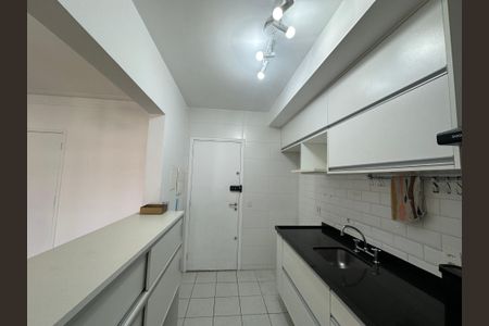 Apartamento para alugar com 80m², 2 quartos e 1 vagaCozinha