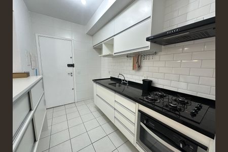 Apartamento para alugar com 80m², 2 quartos e 1 vagaCozinha