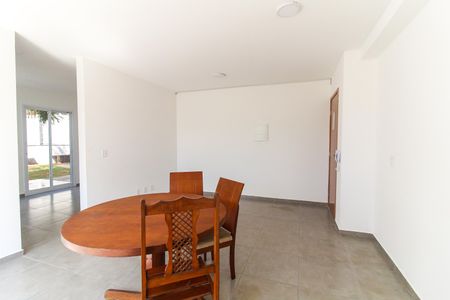 Apartamento para alugar com 40m², 2 quartos e 1 vagaÁrea comum - Salão de festas