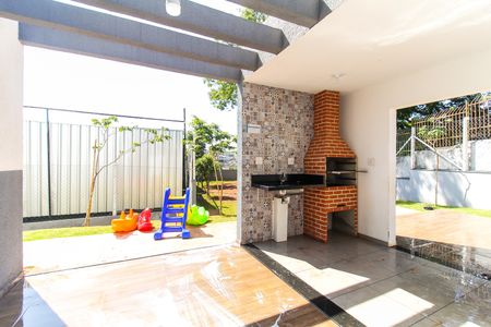 Apartamento para alugar com 40m², 2 quartos e 1 vagaÁrea comum - Churrasqueira