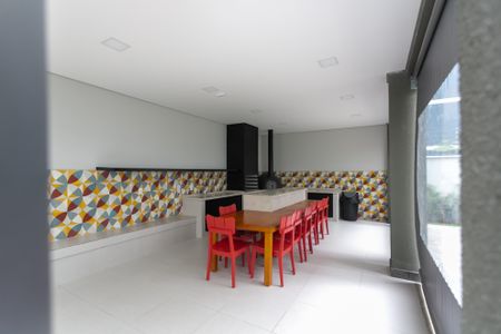Apartamento para alugar com 35m², 2 quartos e sem vagaÁrea comum - Churrasqueira