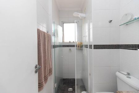 Apartamento à venda com 68m², 2 quartos e 1 vaga Apartamento à venda com 68m², 2 quartos e 1 vagaBanheiro