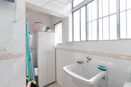 Apartamento à venda com 68m², 2 quartos e 1 vaga Apartamento à venda com 68m², 2 quartos e 1 vagaCozinha e Área de Serviço