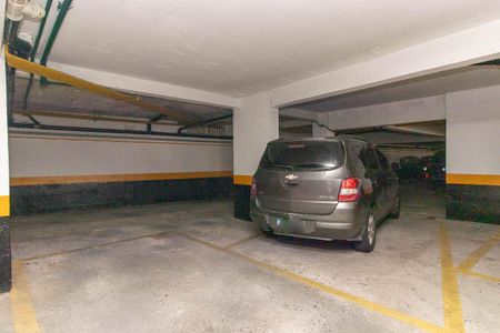 Apartamento à venda com 68m², 2 quartos e 1 vaga Apartamento à venda com 68m², 2 quartos e 1 vagaGaragem