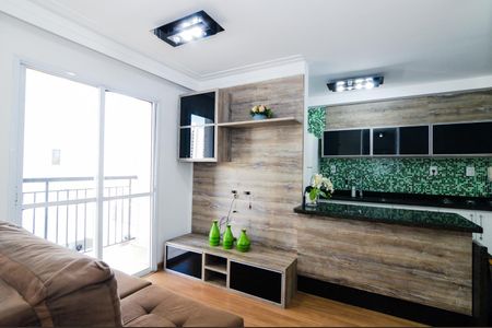Sala de apartamento para alugar com 2 quartos, 58m² em Vila Gopouva, Guarulhos