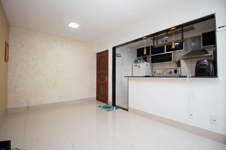 Apartamento para alugar com 2147483650m², 2 quartos e 1 vagaSala
