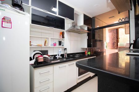 Apartamento para alugar com 2147483650m², 2 quartos e 1 vagaCozinha e Área de Serviço