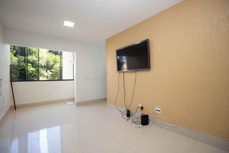 Apartamento para alugar com 2147483650m², 2 quartos e 1 vagaSala