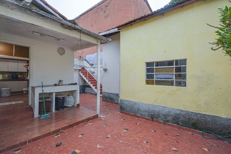 Casa à venda com 300m², 4 quartos e 6 vagas Casa à venda com 300m², 4 quartos e 6 vagasQuintal
