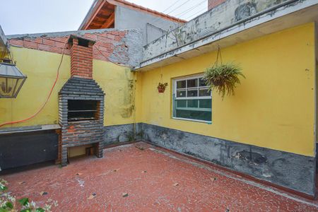 Casa à venda com 300m², 4 quartos e 6 vagas Casa à venda com 300m², 4 quartos e 6 vagasChurrasqueira