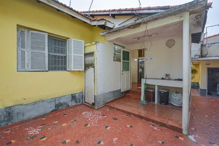 Casa à venda com 300m², 4 quartos e 6 vagas Casa à venda com 300m², 4 quartos e 6 vagasQuintal