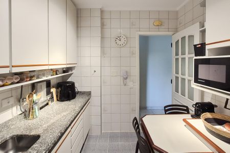 Apartamento à venda com 67m², 2 quartos e 1 vagaCozinha