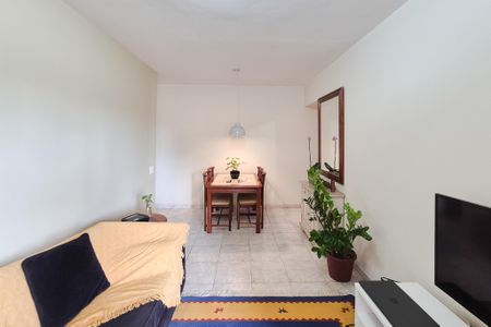 Apartamento à venda com 67m², 2 quartos e 1 vagaSala