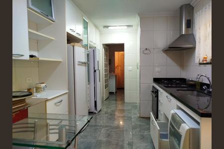 Casa para alugar com 150m², 3 quartos e 2 vagas Casa para alugar com 150m², 3 quartos e 2 vagasCozinha