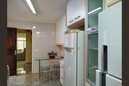 Casa para alugar com 150m², 3 quartos e 2 vagas Casa para alugar com 150m², 3 quartos e 2 vagasCozinha