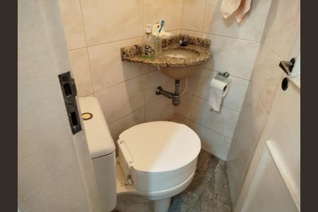 Casa para alugar com 150m², 3 quartos e 2 vagas Casa para alugar com 150m², 3 quartos e 2 vagasBanheiro 3 - Lavabo