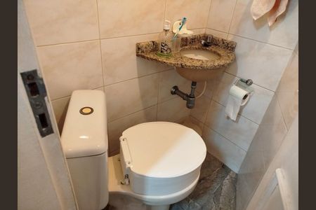 Casa para alugar com 150m², 3 quartos e 2 vagas Casa para alugar com 150m², 3 quartos e 2 vagasBanheiro 3 - Lavabo