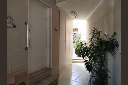 Casa para alugar com 150m², 3 quartos e 2 vagas Casa para alugar com 150m², 3 quartos e 2 vagasHall de entrada