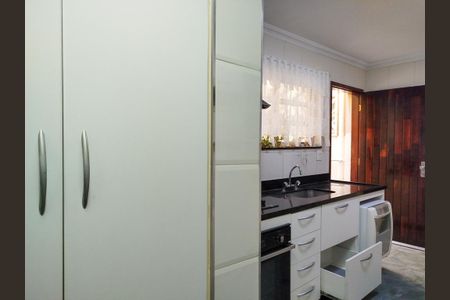 Casa para alugar com 150m², 3 quartos e 2 vagas Casa para alugar com 150m², 3 quartos e 2 vagasCozinha