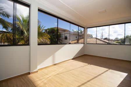 Casa de condomínio para alugar com 360m², 5 quartos e 2 vagas Casa de condomínio para alugar com 360m², 5 quartos e 2 vagasQuarto 2