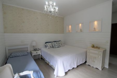 Casa à venda com 697m², 4 quartos e 5 vagasQuarto 1