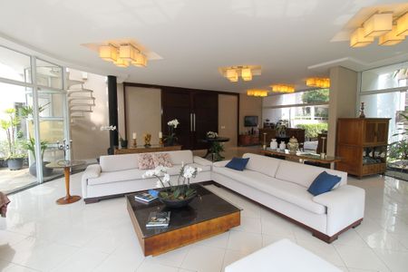 Sala de casa à venda com 4 quartos, 697m² em Parque dos Principes, São Paulo