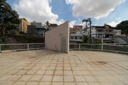 Casa à venda com 697m², 4 quartos e 5 vagasSolário