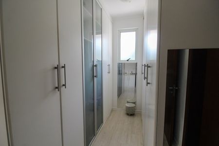 Casa à venda com 697m², 4 quartos e 5 vagasCloset do quarto 1