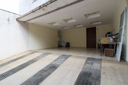 Garagem de casa à venda com 4 quartos, 697m² em Parque dos Principes, São Paulo