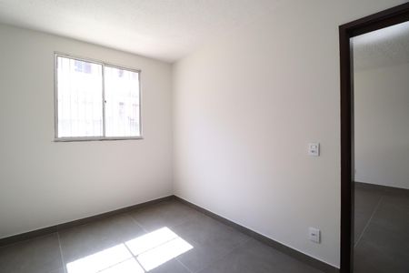 Quarto 1 de apartamento para alugar com 2 quartos, 44m² em Mansour, Uberlândia