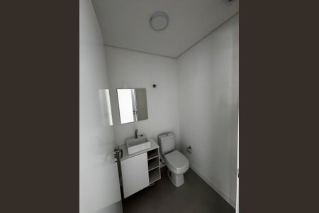 Banheiro de apartamento para alugar com 2 quartos, 70m² em Centro, Florianópolis