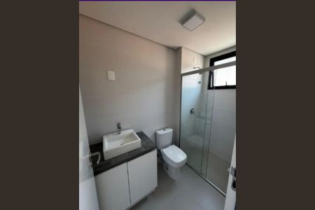 Banheiro de apartamento para alugar com 2 quartos, 70m² em Centro, Florianópolis