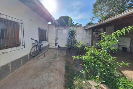 Casa à venda com 97m², 2 quartos e 2 vagasQuintal