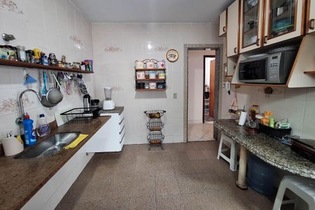 Casa à venda com 97m², 2 quartos e 2 vagasCozinha