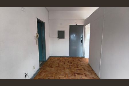 Studio à venda com 32m², 1 quarto e sem vagaSala
