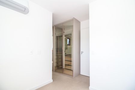 Apartamento para alugar com 68m², 2 quartos e 1 vagaSuíte