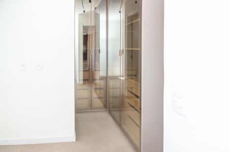 Apartamento para alugar com 68m², 2 quartos e 1 vagaSuíte