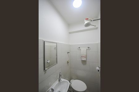 Apartamento à venda com 90m², 2 quartos e 1 vaga Apartamento à venda com 90m², 2 quartos e 1 vagaBanheiro de serviço