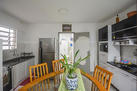 Apartamento à venda com 90m², 2 quartos e 1 vaga Apartamento à venda com 90m², 2 quartos e 1 vagaCozinha