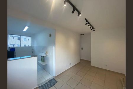 Sala de apartamento para alugar com 3 quartos, 63m² em Serrano, Belo Horizonte