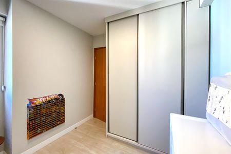 Apartamento à venda com 150m², 4 quartos e 4 vagas Apartamento à venda com 150m², 4 quartos e 4 vagasQuarto 3
