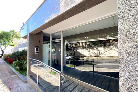 Apartamento à venda com 150m², 4 quartos e 4 vagas Apartamento à venda com 150m², 4 quartos e 4 vagasFachada