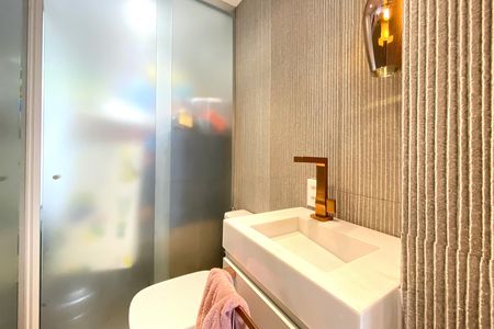 Apartamento à venda com 150m², 4 quartos e 4 vagas Apartamento à venda com 150m², 4 quartos e 4 vagasLavabo