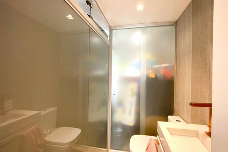 Apartamento à venda com 150m², 4 quartos e 4 vagas Apartamento à venda com 150m², 4 quartos e 4 vagasLavabo