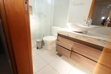 Apartamento para alugar com 96m², 3 quartos e 2 vagasBanheiro do Quarto 3