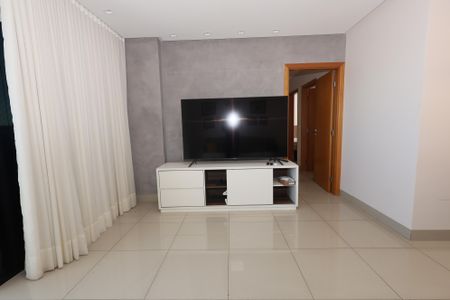 Apartamento para alugar com 96m², 3 quartos e 2 vagasSala