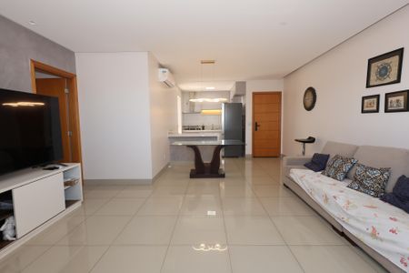 Apartamento para alugar com 96m², 3 quartos e 2 vagasSala