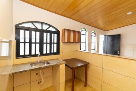 Casa para alugar com 65m², 1 quarto e 2 vagasCozinha e Área de Serviço