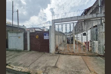 Casa para alugar com 65m², 1 quarto e 2 vagasFachada