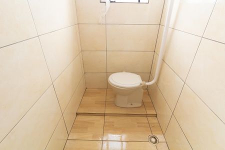 Banheiro de casa para alugar com 1 quarto, 65m² em Vila Jacuí, São Paulo